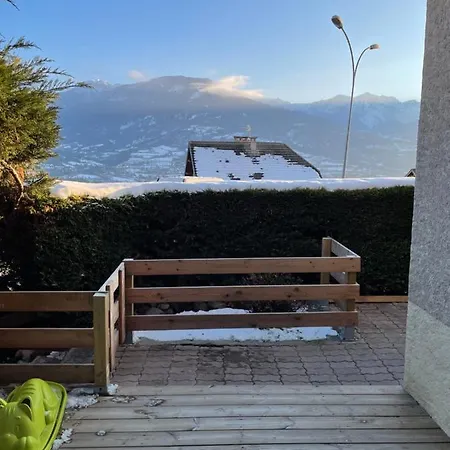 - 4/6 Personnes Avec Exterieurs Apartment *